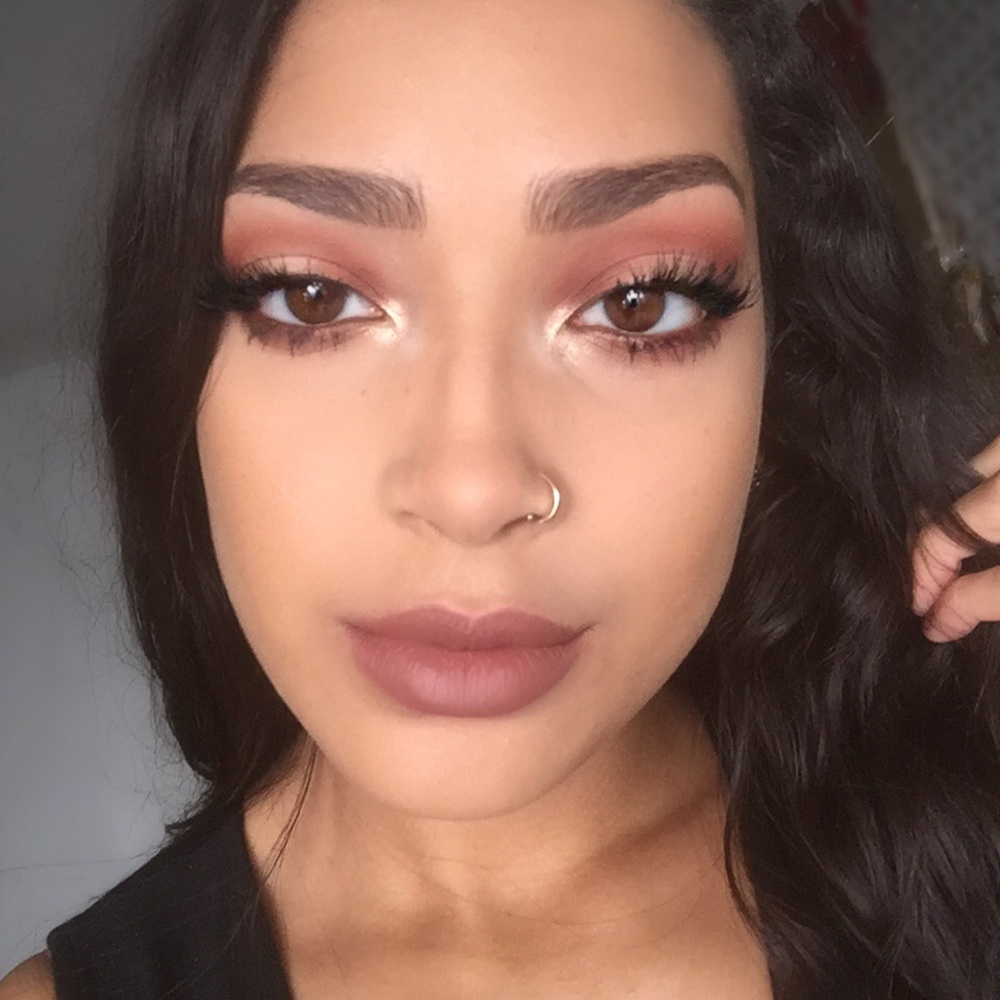 Meet your Posher, Emely